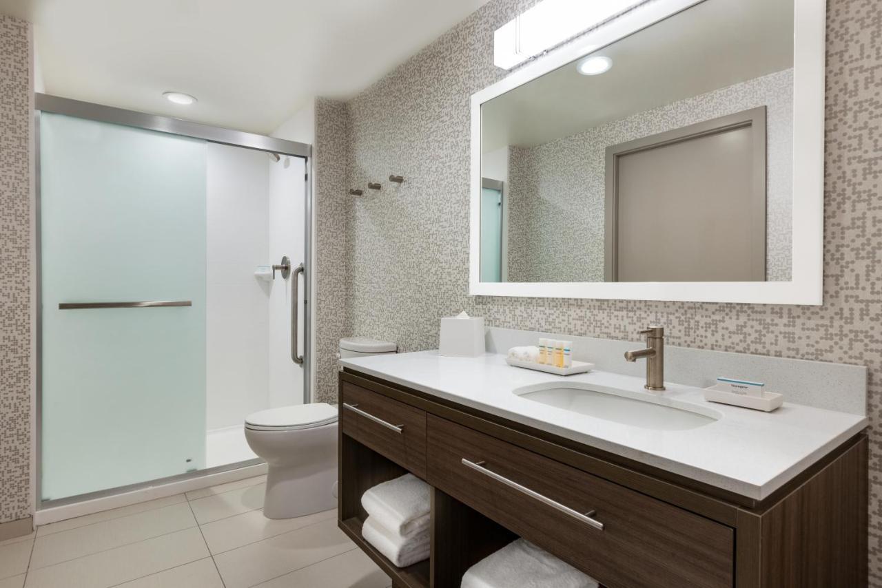 Home2 Suites By Hilton Quebec City Exterior photo